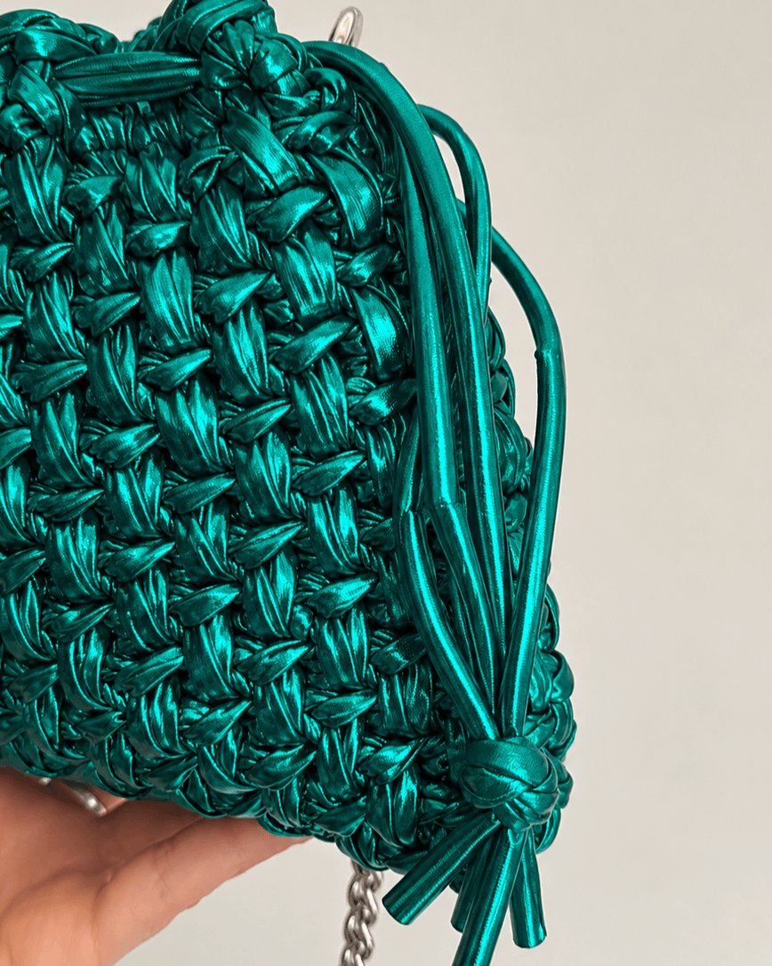 Kit completo Pouch Bag all'uncinetto con Fettuccia Metal, catena e anello moschettone