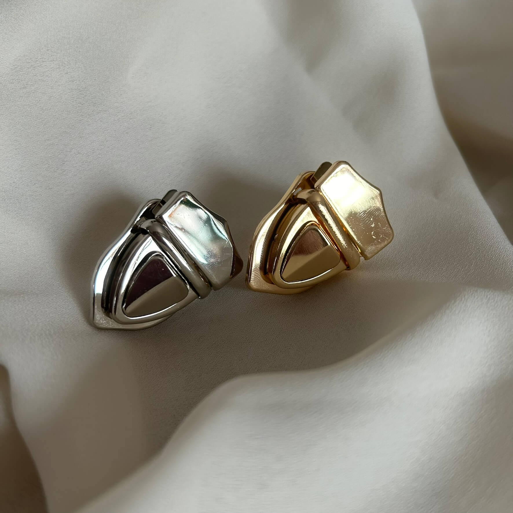 Chiusura a cartella da aggiungere alle borse all'uncinetto