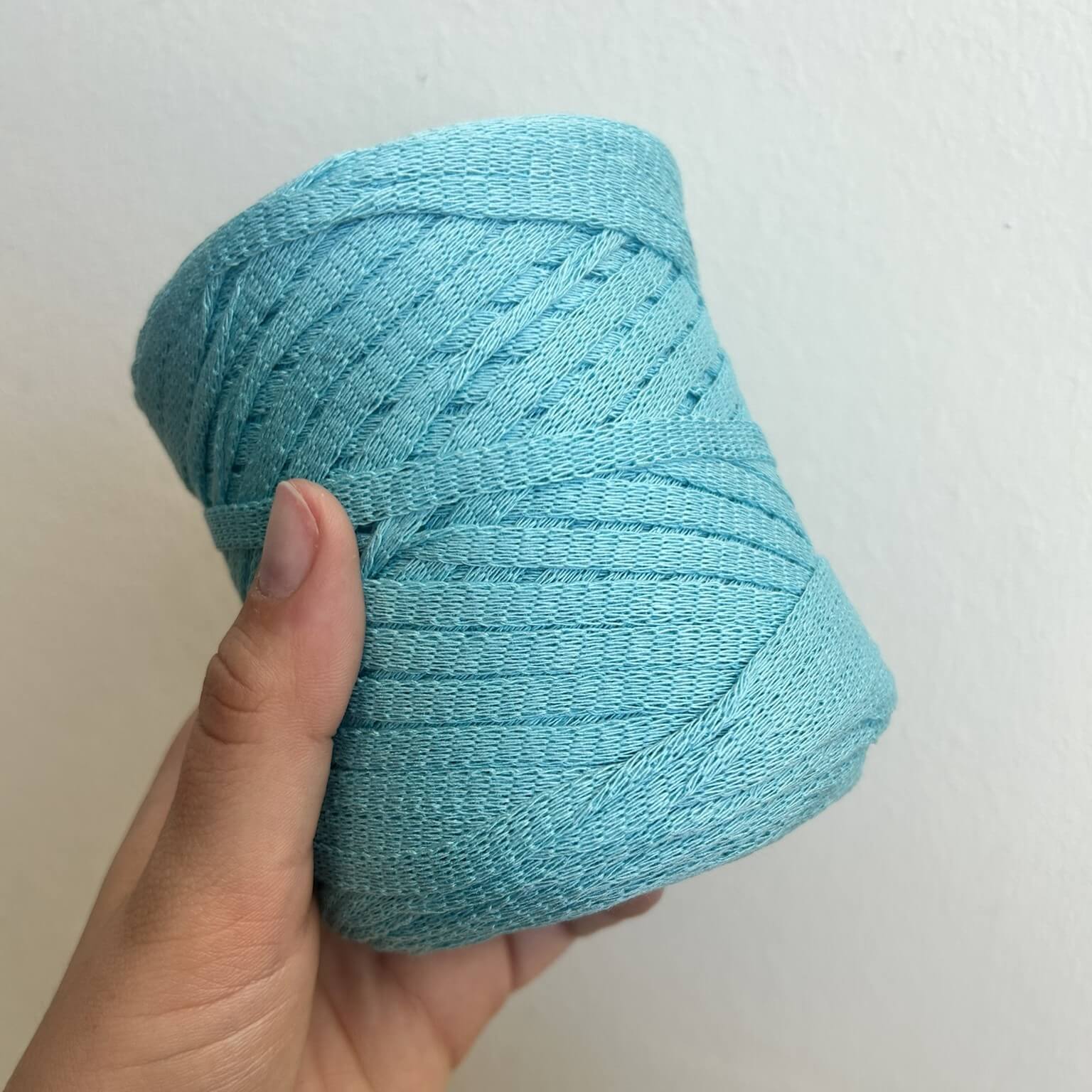 Fettuccina in cotone e viscosa per realizzare borse e accessori all'uncinetto