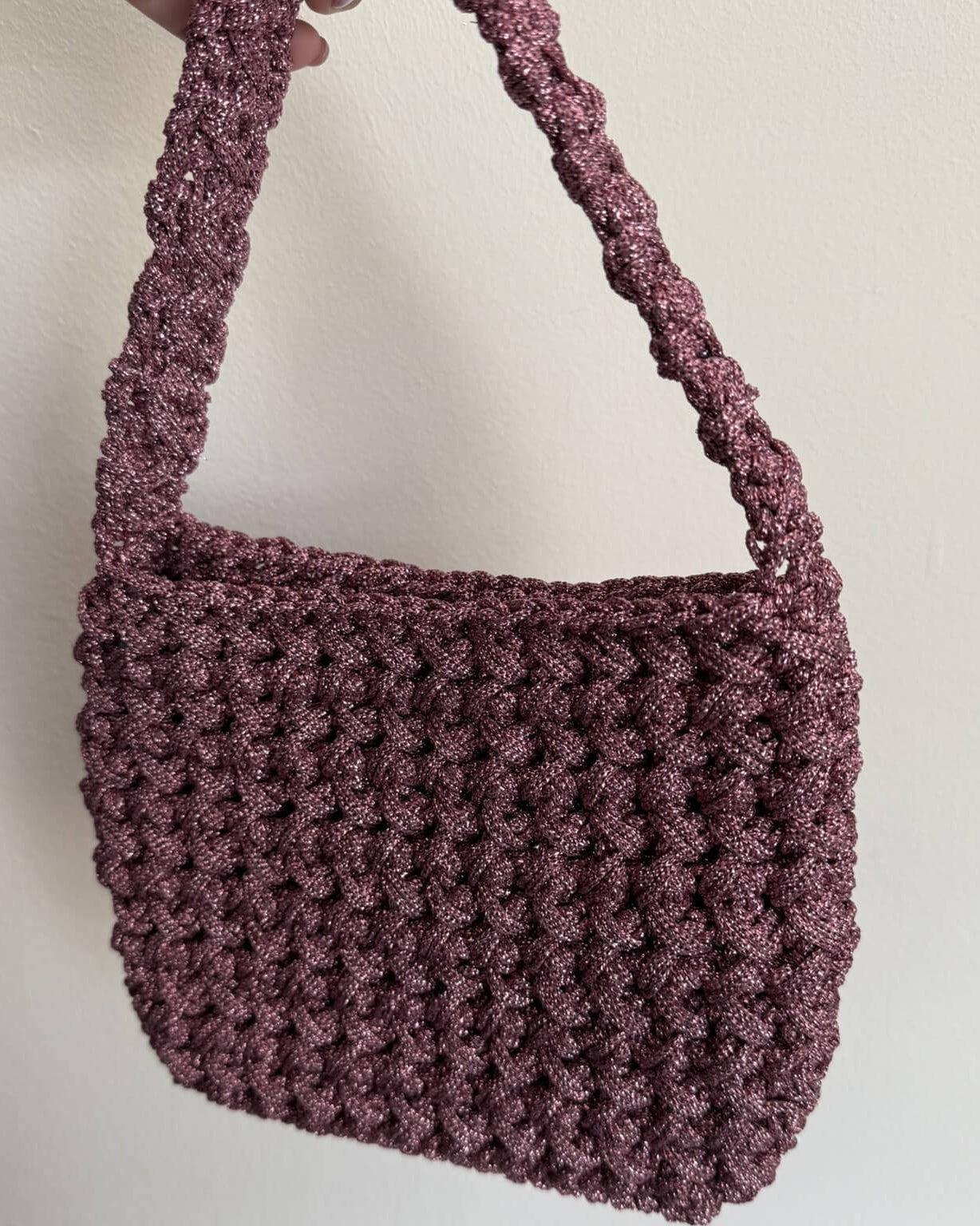Dettaglio borsa Lucia uncinetto – kit completo con cordino lurex e accessori inclusi