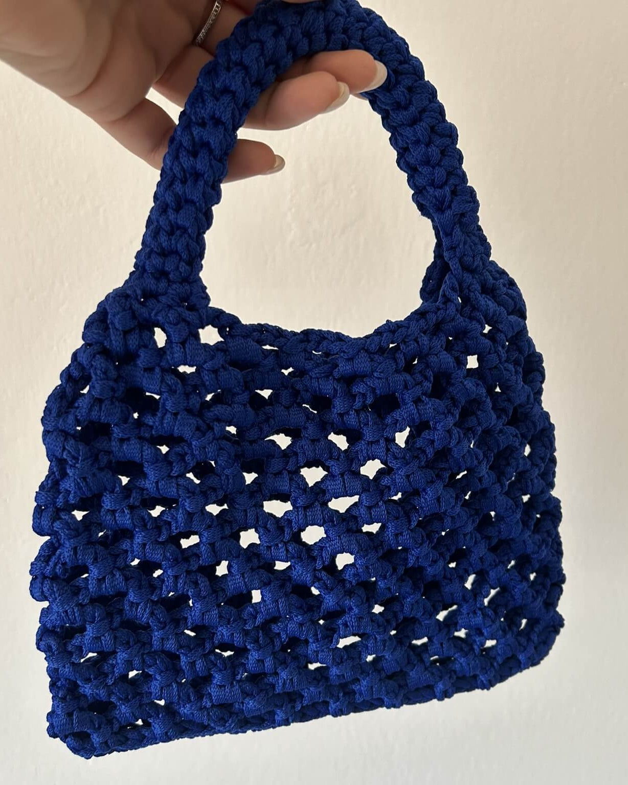 Kit completo per realizzare una borsa all'uncinetto con punto rete