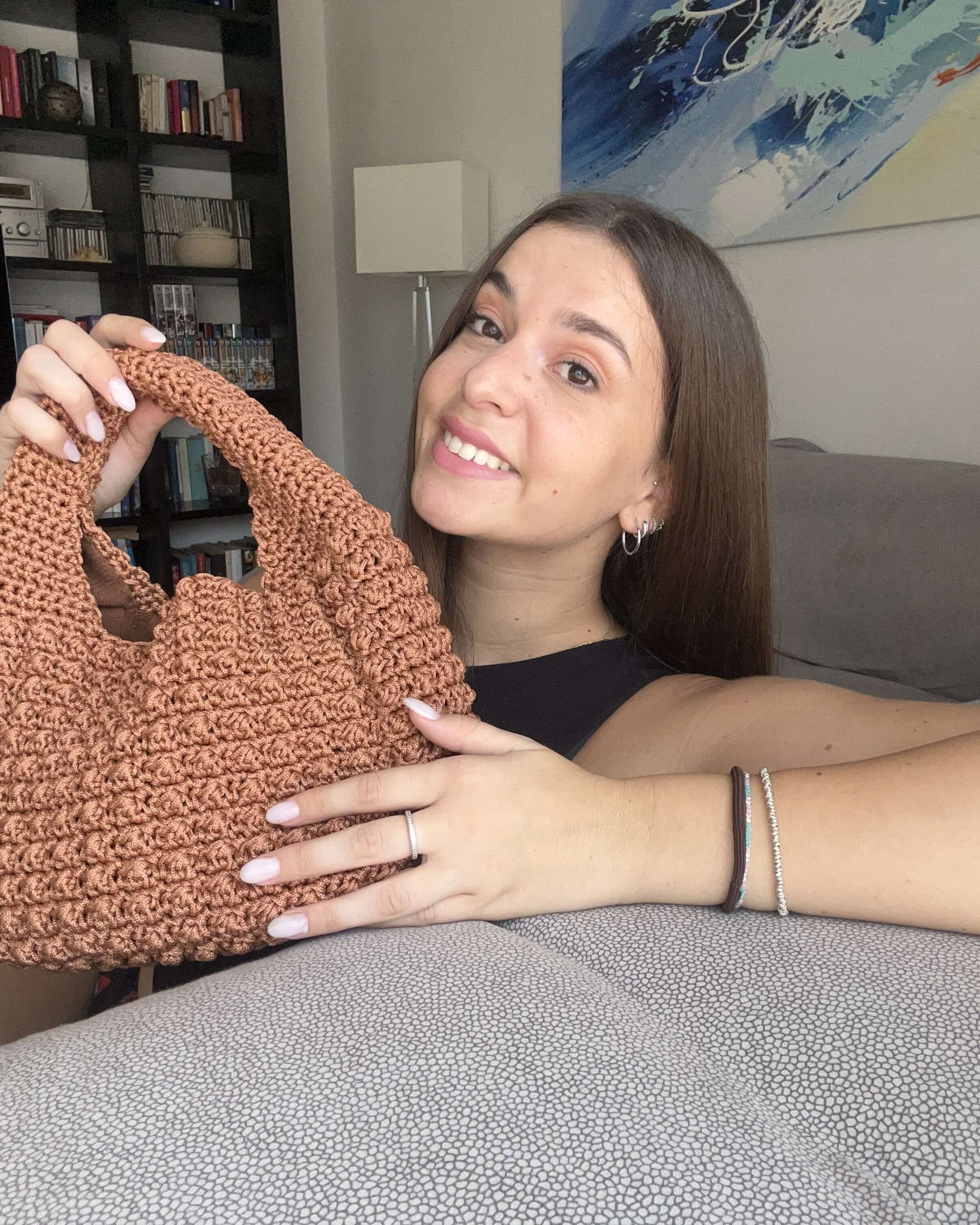 Kit borsa Clara all'uncinetto con punto nocciolina – borsa a mano elegante completa