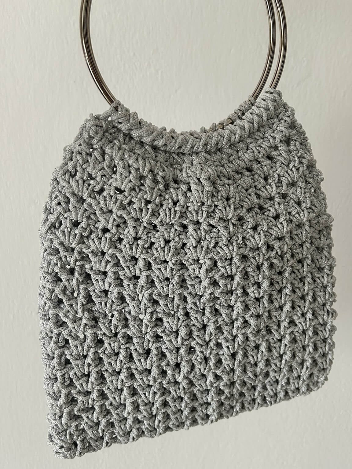Tutorial borsa Gea mini bag gioiello all'uncinetto con cordino lurex e manico ad anello