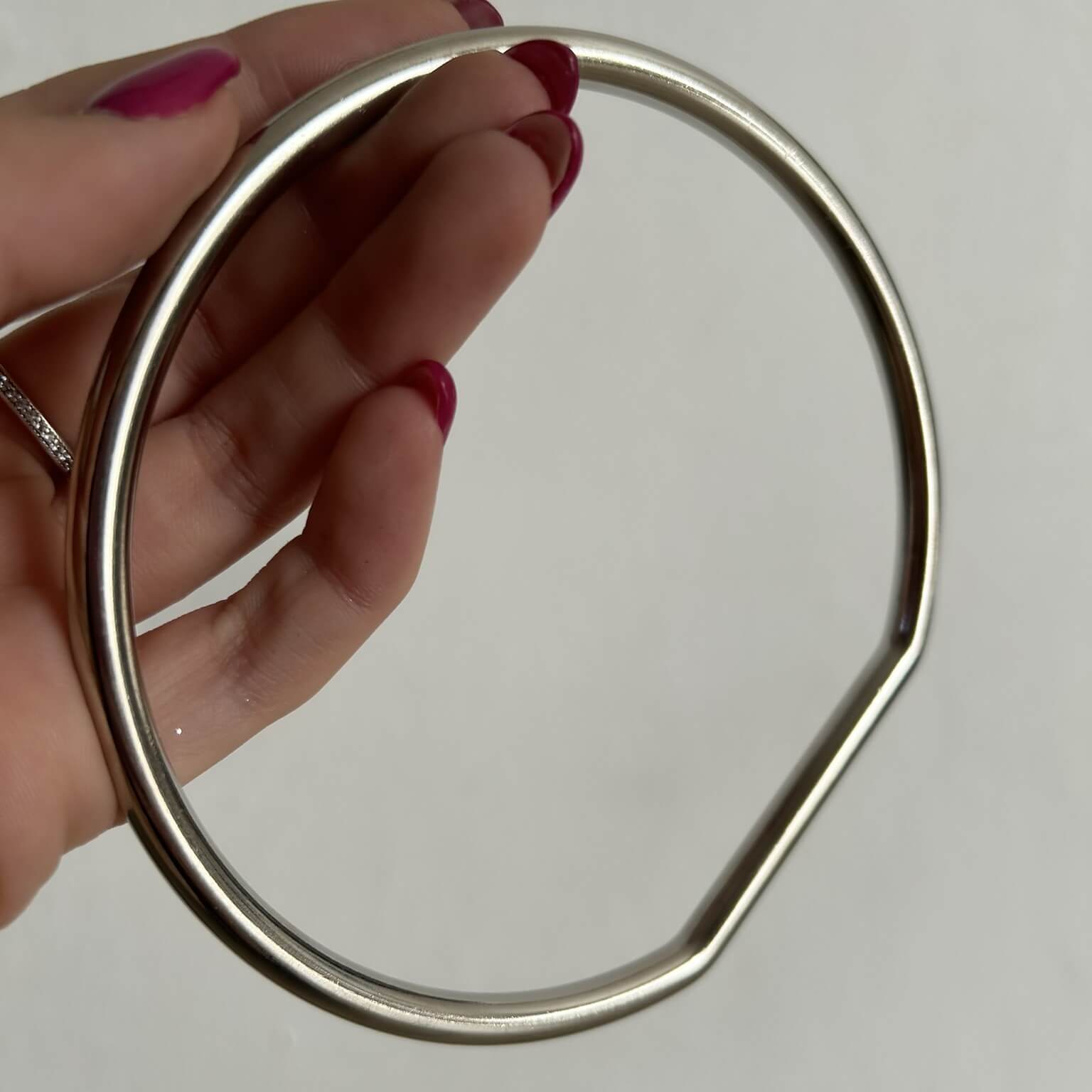 Manico a forma di anello grande da aggiungere alle borse all'uncinetto