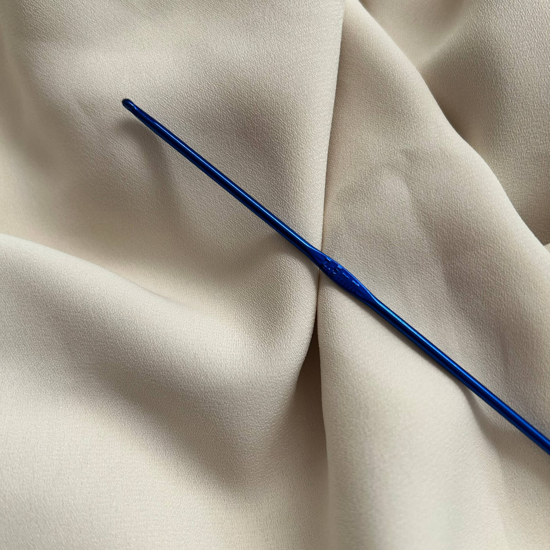 Uncinetto numero 2 e mezzo per realizzare borse, accessori, abbigliamento a mano