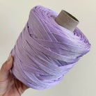 Fettuccia in cordino lilla dalla forma a tubolare per borse all'uncinetto - filato made in italy 