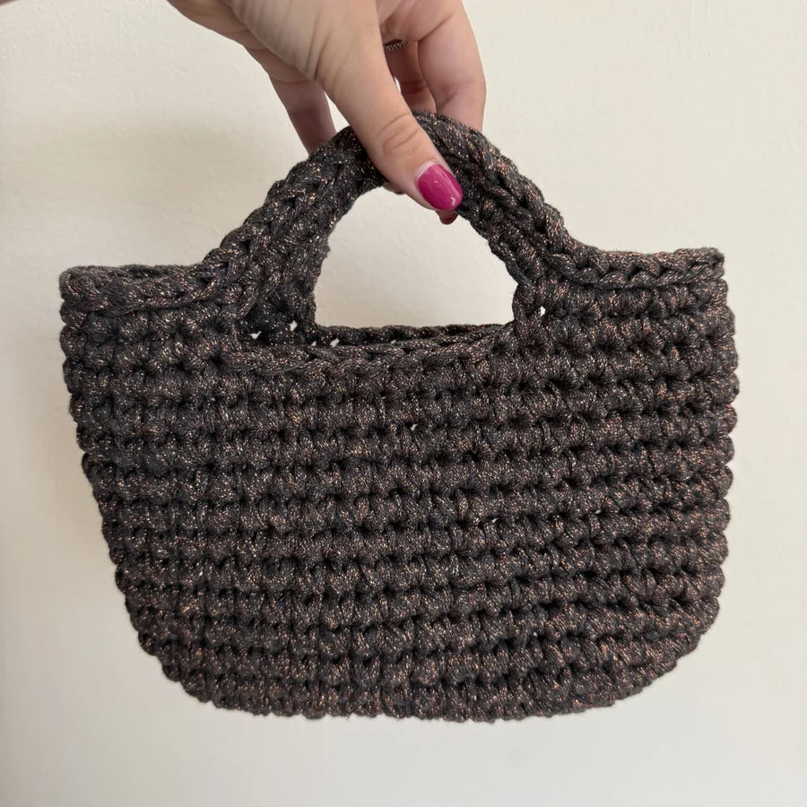 Tutorial borsa Perla all'uncinetto gratuito – mini bag gioiello con cordino lurex handmade