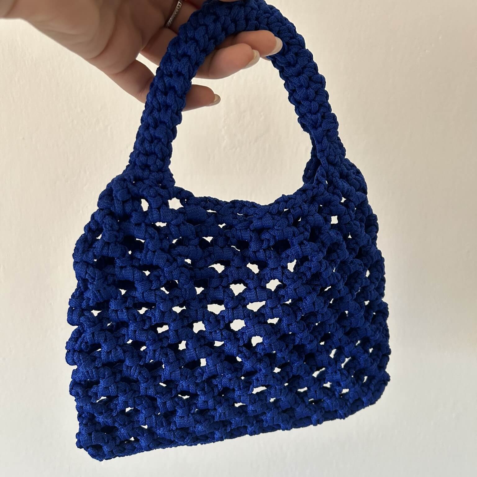 Kit completo per realizzare una borsa all'uncinetto con punto rete