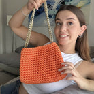 Kit con occorrente per realizzare all'uncinetto la borsa in cordino colorato
