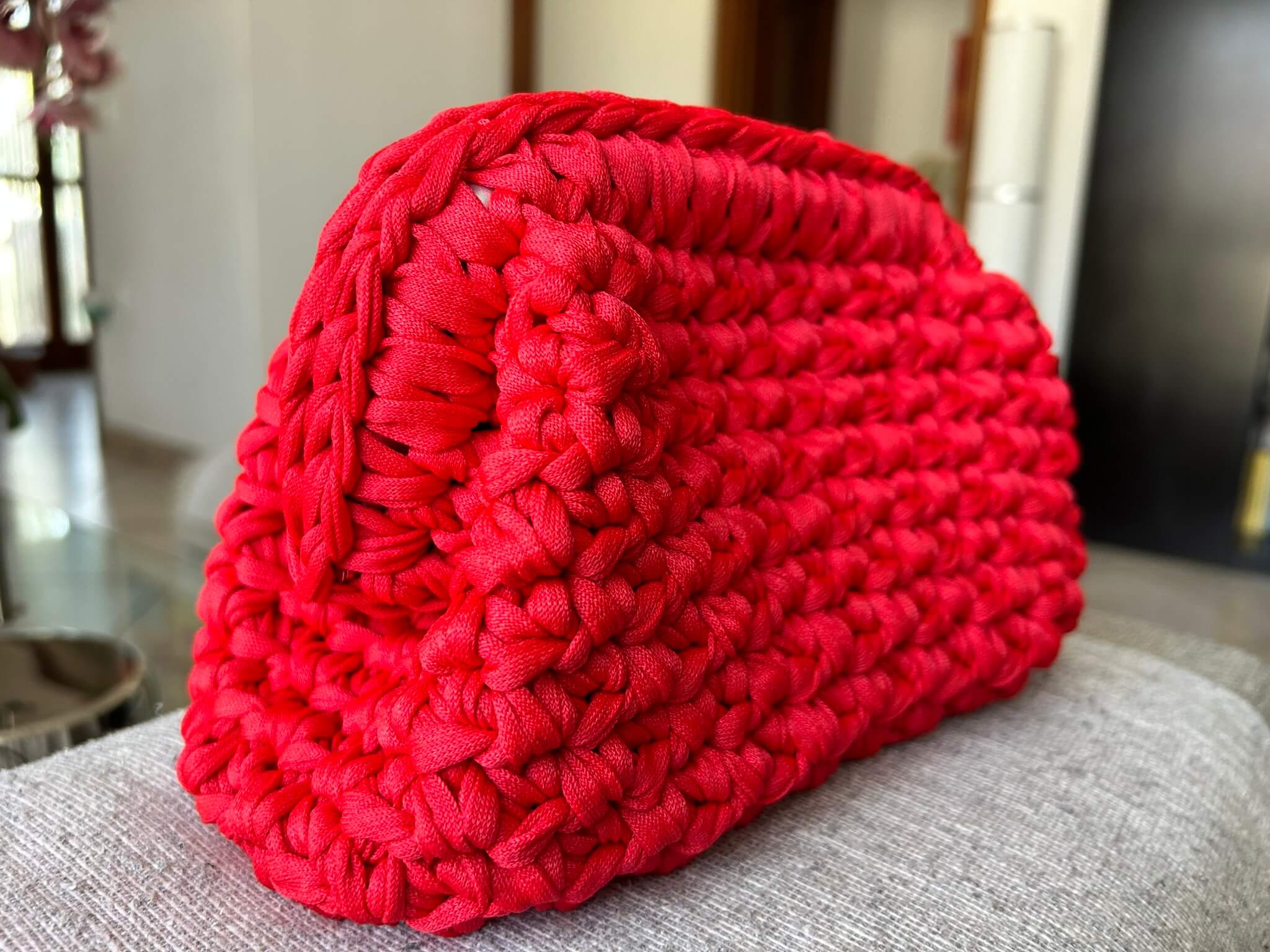 Segui il video tutorial completo passo passo per realizzare una borsa con le tue mani
